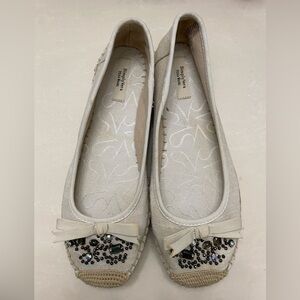 Simply Vera Vera Wang Cream Embellished Flats Espadrilles Size 10